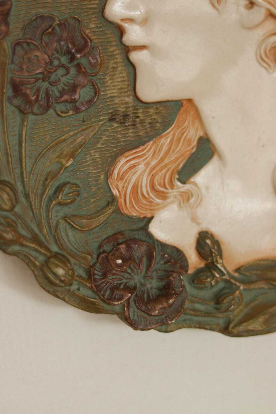 Art Nouveau Decorative Ceramic Plate photo 155.0