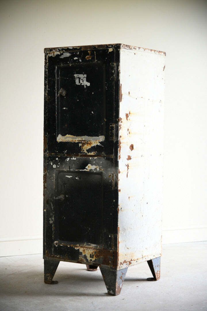 Original Mid 20th Century Industrial Double Locker photo Furniture