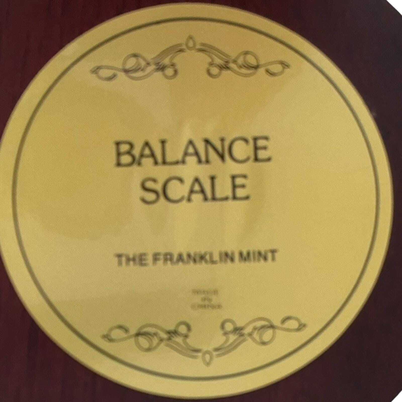 Franklin Mint – Balansweegschaal – Verguld Messing op Houten Voet – 1987 photo 124.0