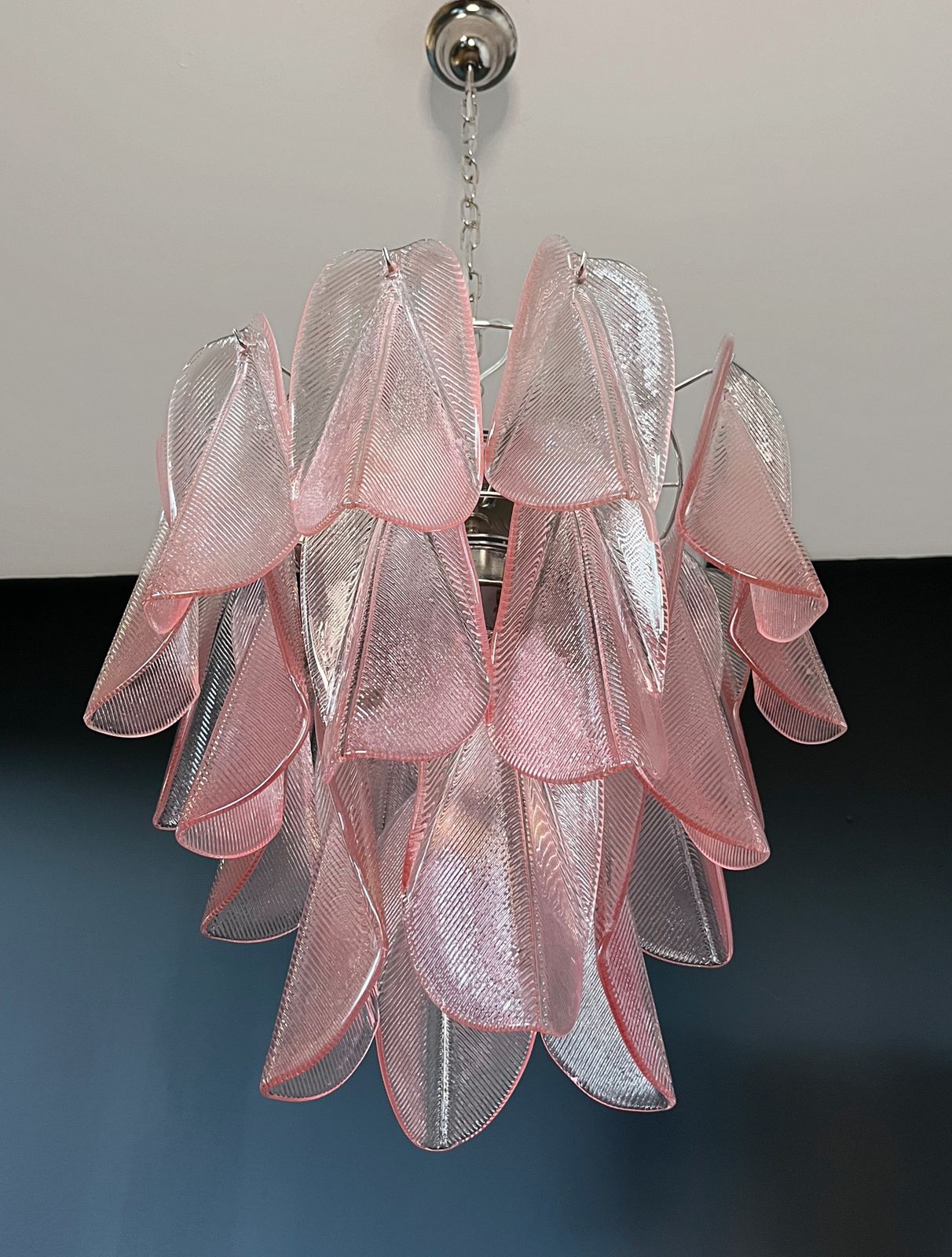 Italian Vintage Murano Chandelier   Mazzega   23 "Rondini" Pink Glass photo vinterior