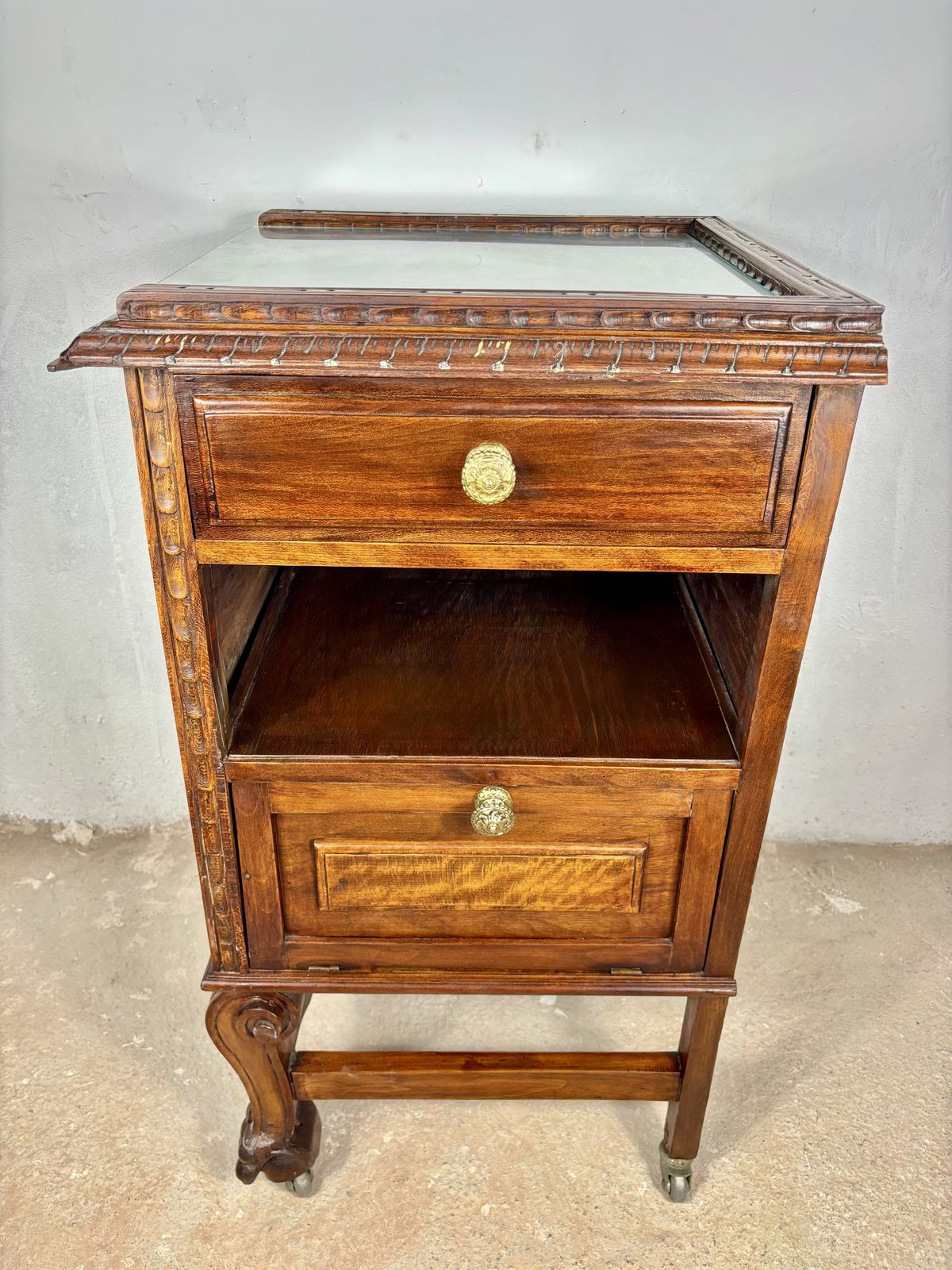 2250.0 Victorian Oak Carved Serving Cabinet, 1920s photo