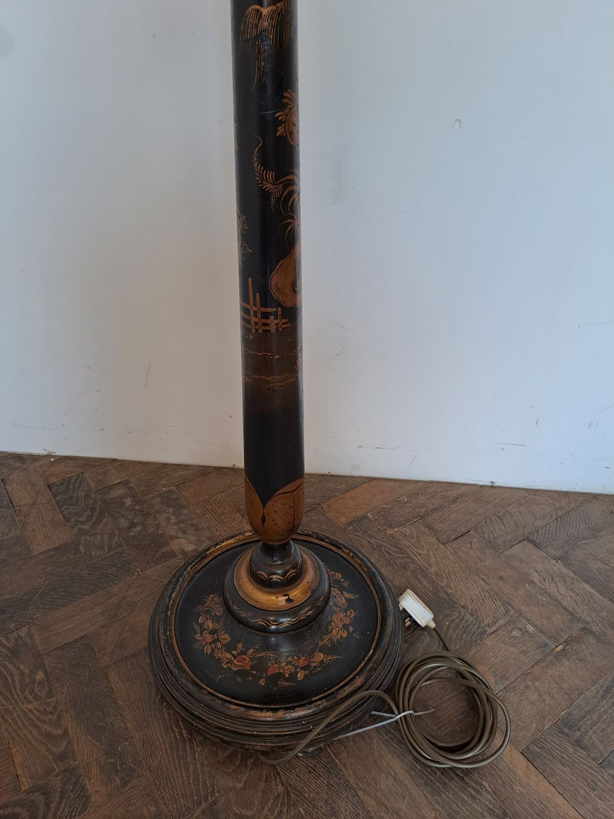 Chinoiserie Standard Lamp photo furniture