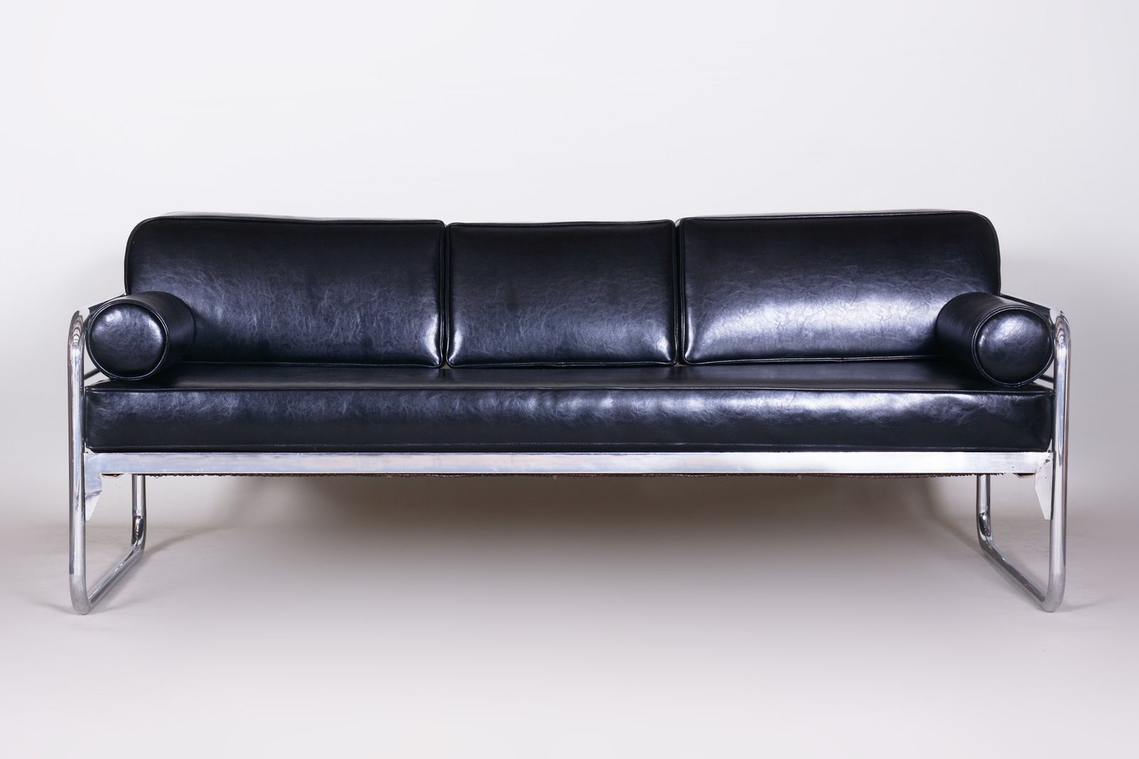 Czech Bauhaus Black Tubular Chrome Sofa By Hynek Gottwald, New Upholstery, 1930s photo for sale