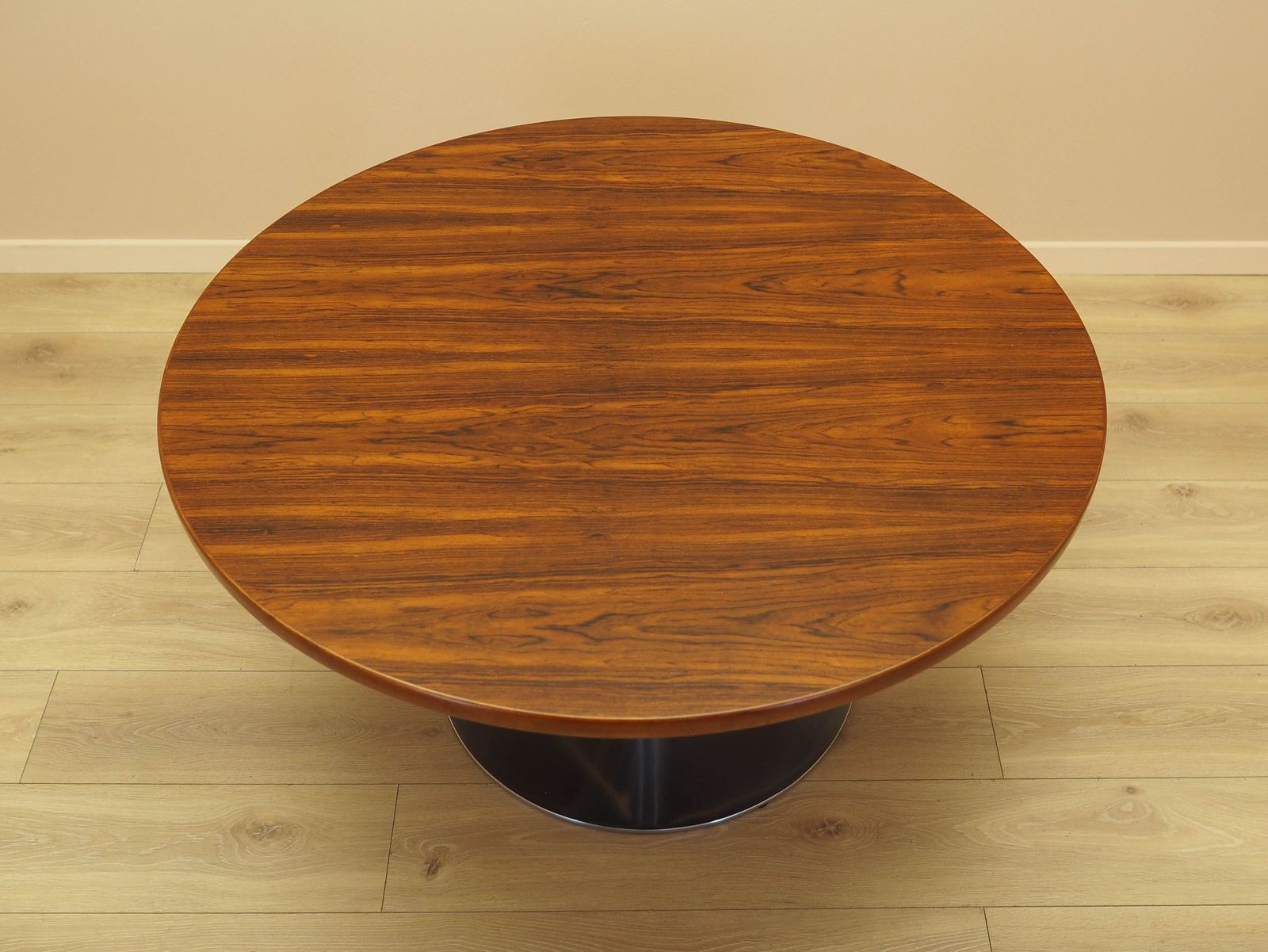 Ronde salontafel met palissanderfineer, Deens design, jaren 1970, gemaakt in Denemarken photo 1139.0