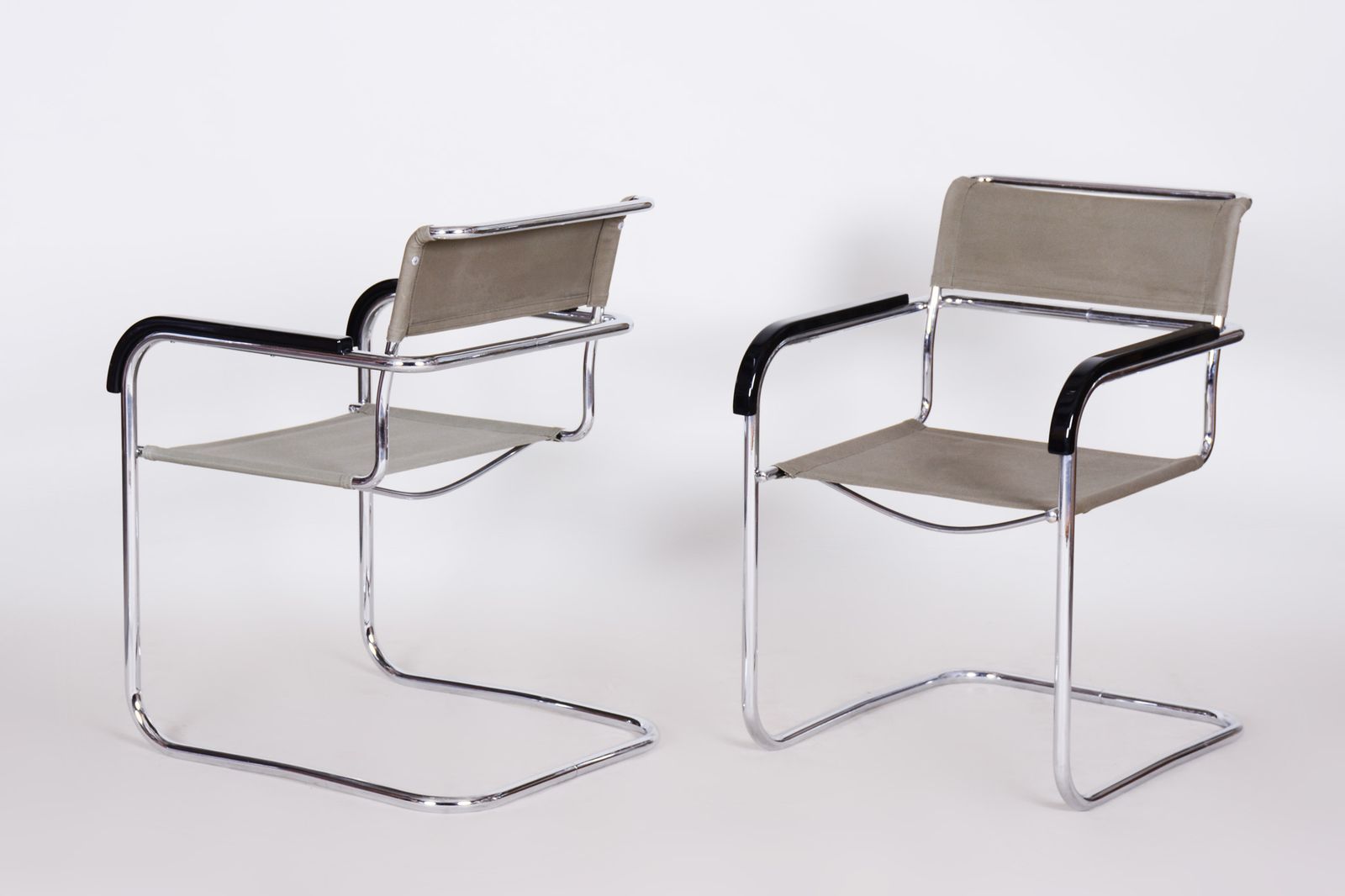 Pair Of Czech Bauhaus Armchairs, Marcel Breuer And Thonet, Chrome, Fabric, 1930s photo vintage