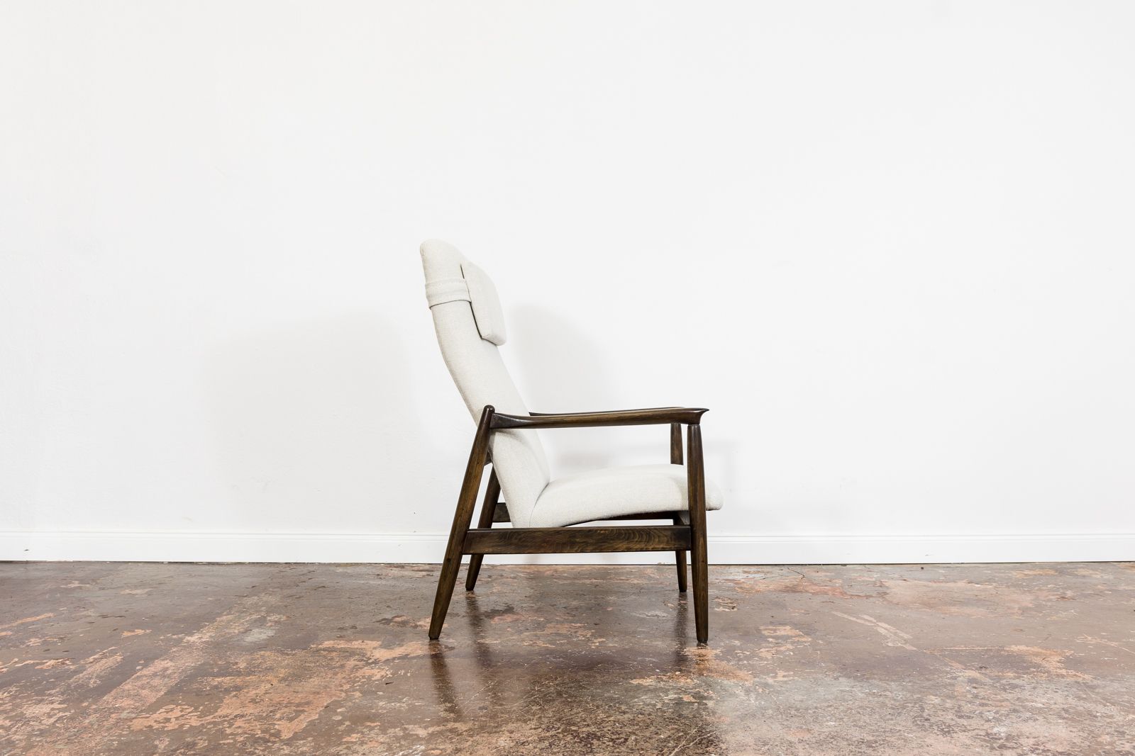 Mid-Century Modern fauteuil met hoge rugleuning van Edmund Homa in Kvadrat-stof, GFM, Polen, jaren 1960 photo 900.0