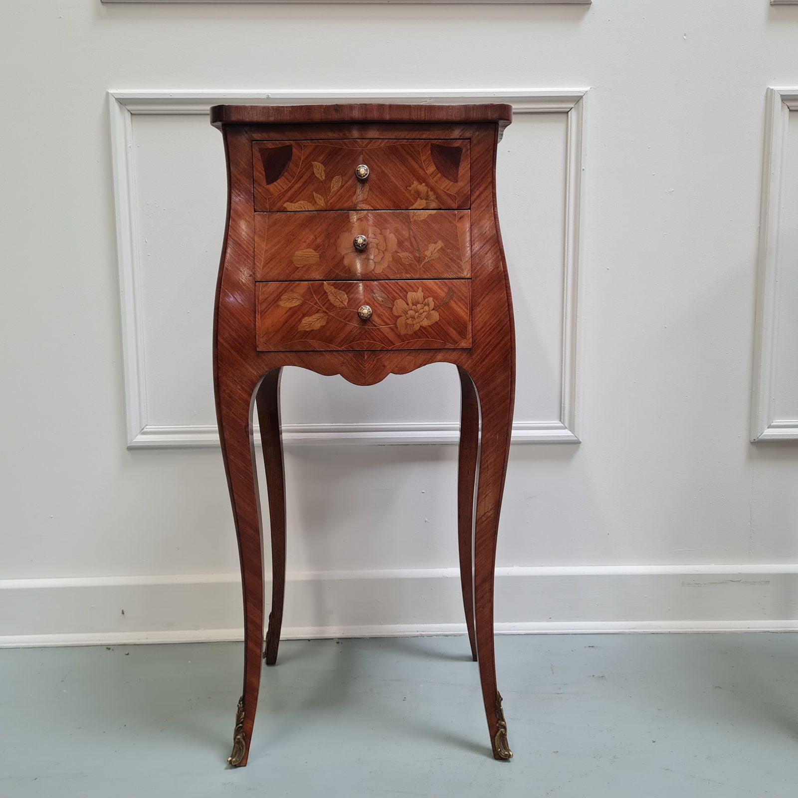 Quality French Kingwood Bedside Tables C1930 Free Del Eng/Wales photo for sale