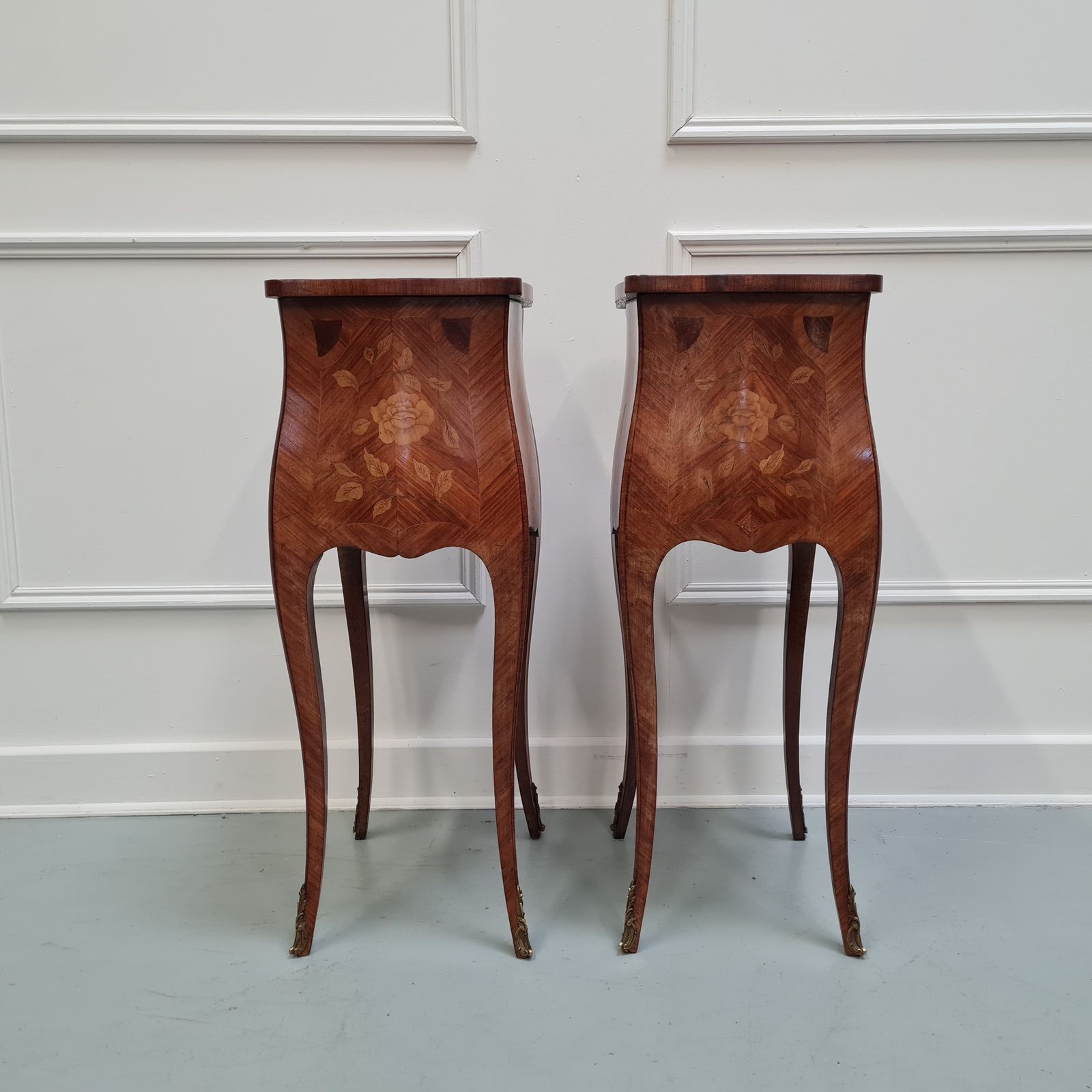 Quality French Kingwood Bedside Tables C1930 Free Del Eng/Wales photo 1200.0