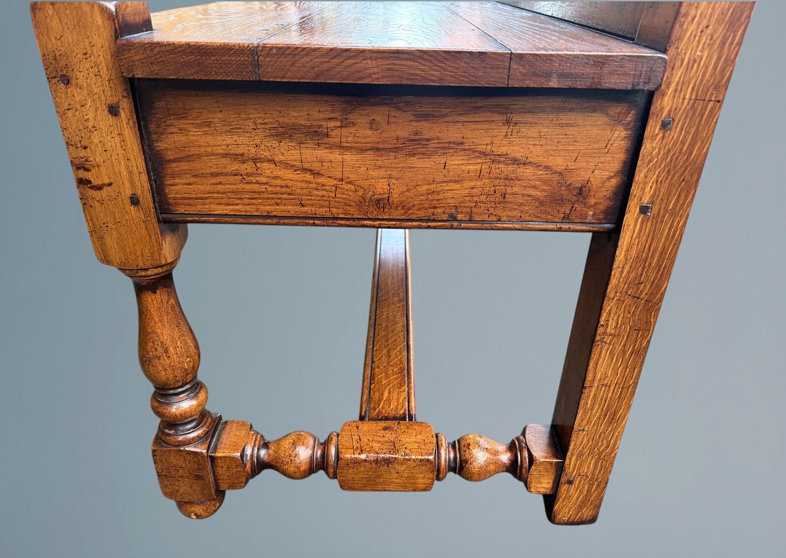 560.0 Oak Settle / Oak Hall Seat / Oak Hall Bench photo