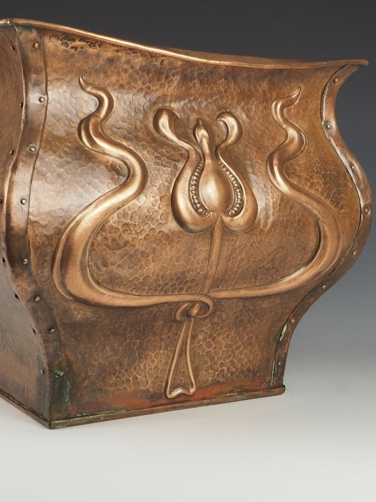 Art Nouveau Copper Planter / Jardinere / Fireside Bucket photo for sale