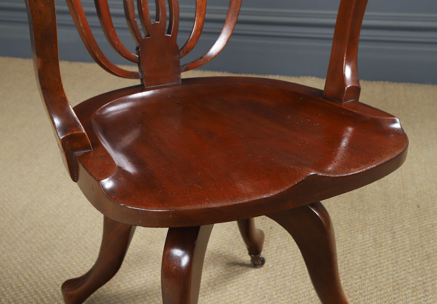 English Victorian Mahogany Swivel Office Desk Chair (Circa 1880) photo vinterior