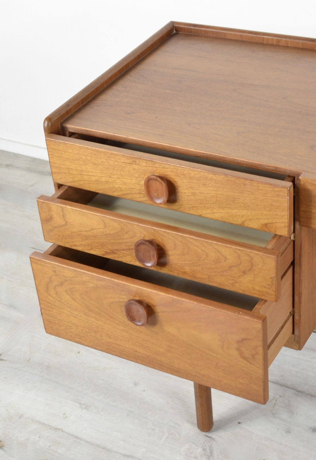 photo furniture Midcentury Meredew Desk / Console Table In Stunning Teak. Vintage Modern / Retro / Danish / Scandinavian Style.