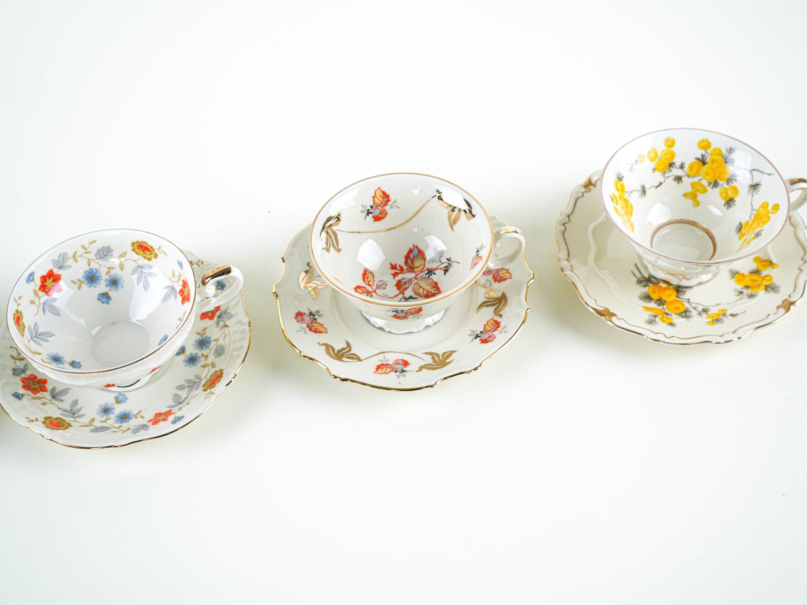 Service de tasses en porcelaine, design allemand, XXe siècle, fabriqué en Allemagne photo vinterior