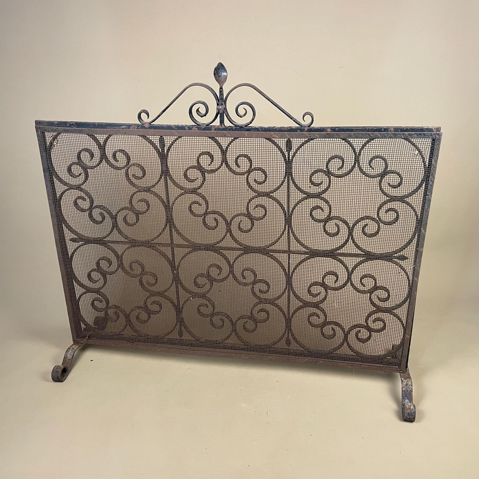 Home Fixtures Antique Fireguard Fireplace Screen Metal Cast Iron Black Vintage Fire Guard Victorian Ornate Freestanding Patterned Rectangle Mesh Wrought photo