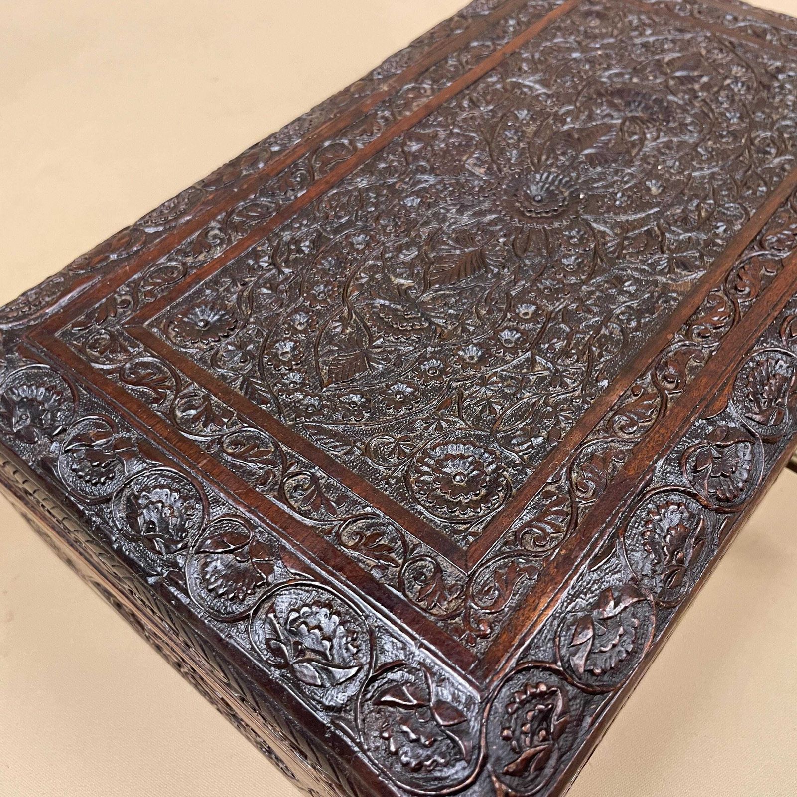 Hand Carved Wooden Box Floral Patterned Design Vintage Storage Trinket Jewellery Decorative Carved Keepsake Box Antique Rectangle Wood Key photo furniture