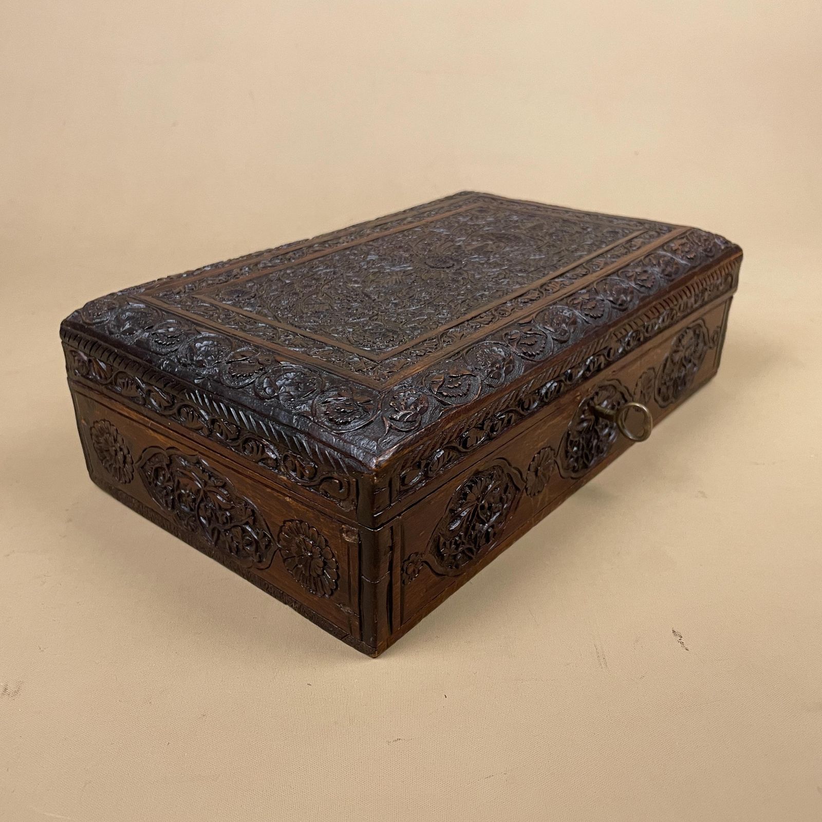 Hand Carved Wooden Box Floral Patterned Design Vintage Storage Trinket Jewellery Decorative Carved Keepsake Box Antique Rectangle Wood Key photo vintage