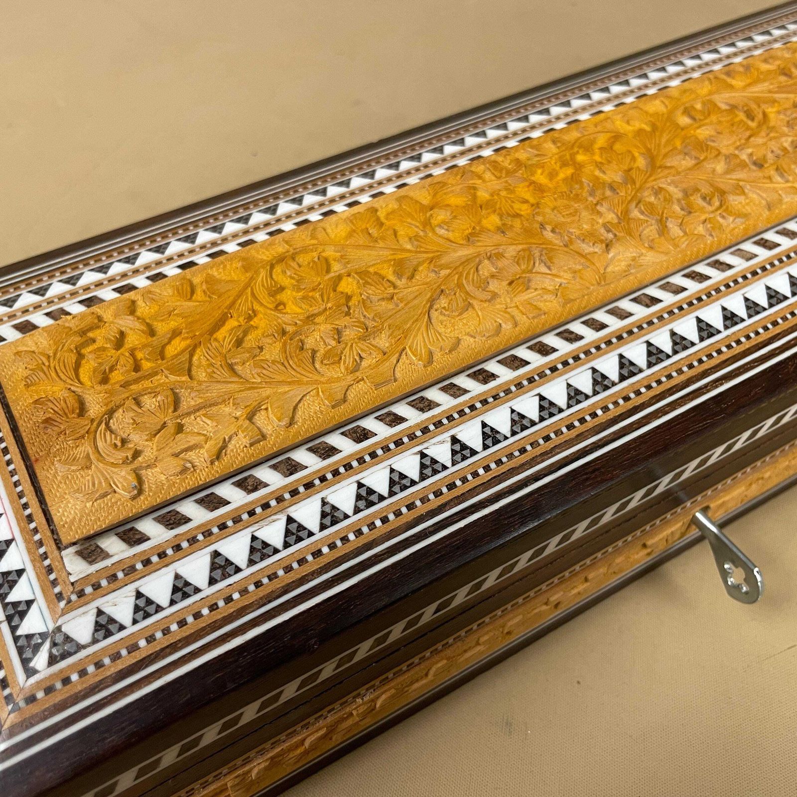 Hand Carved Wooden Box Floral Patterned Design Vintage Storage Trinket Jewellery Decorative Carved Keepsake Box Antique Rectangle Wood Key photo vinterior