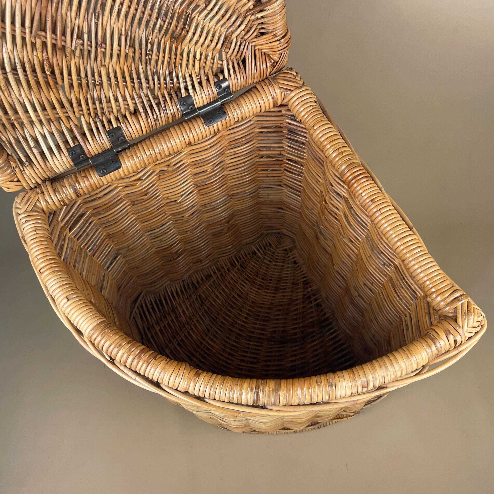 Home Decor Vintage Corner Triangle Basket Woven Wicker Brown Antique Storage Farmhouse Cottage Decor Laundry Log Wood Large Lidded Lid photo