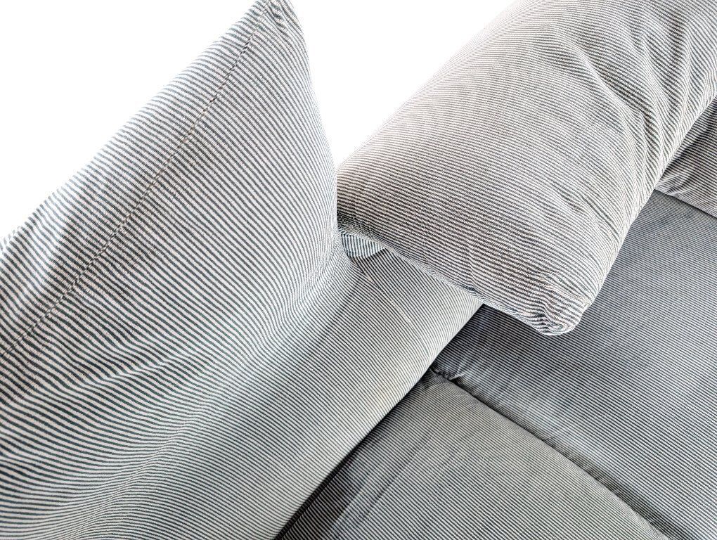 photo for sale Cassina Maralunga tweezitsbank Vico Magistretti corduroy stof bruin grijs