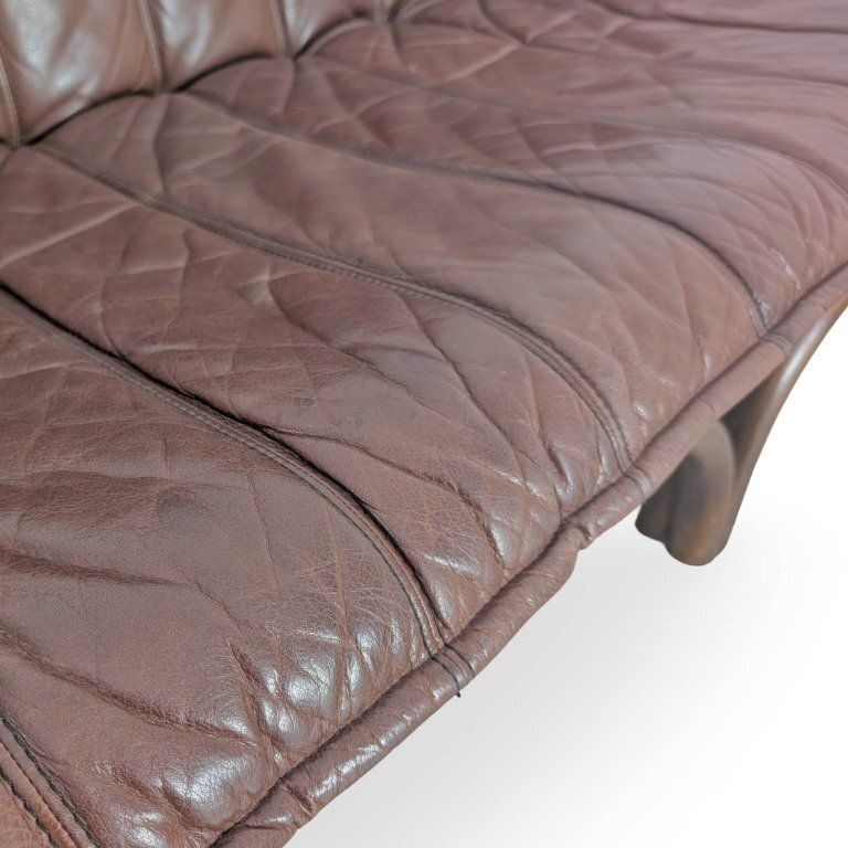 photo furniture Italiaanse Mid Century Bank – Bamboe Design, Bruin Leer