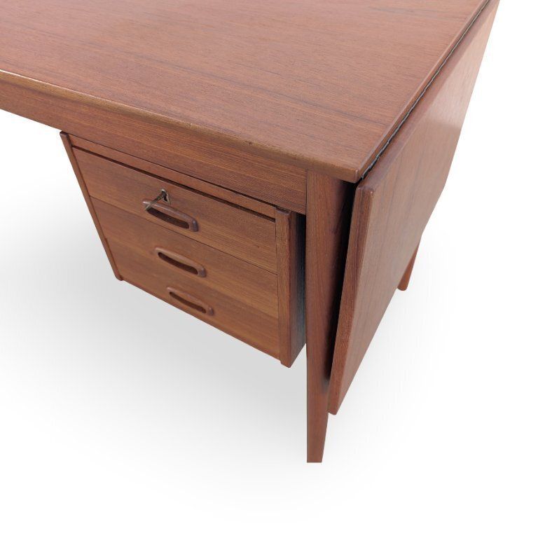 photo for sale Teakhouten bureau van Arne Vodder, mid-century, ca. jaren 1960