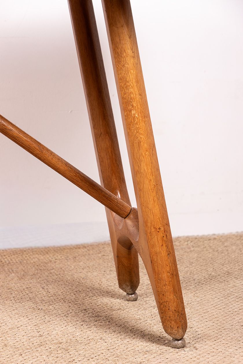 Grande table à manger extensible en chêne, par Guillerme et Chambron pour Votre Maison, 1960. photo vintage