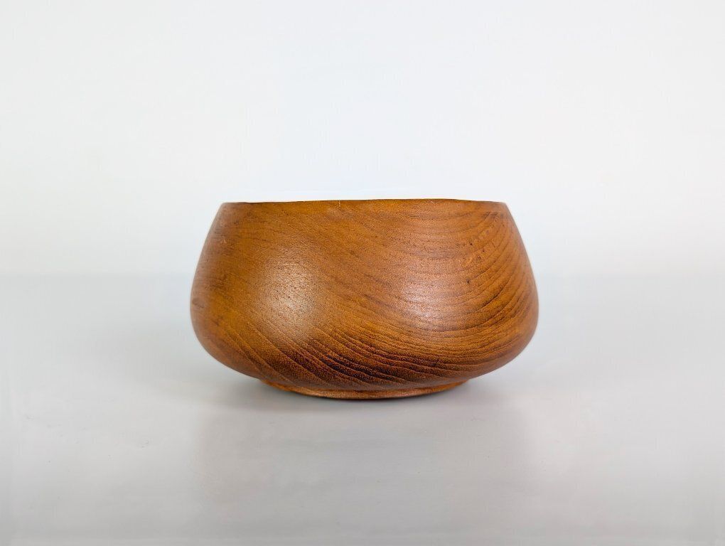 Set van 2 vintage houten schalen, teakhouten schalen, Deens design, tapas photo furniture