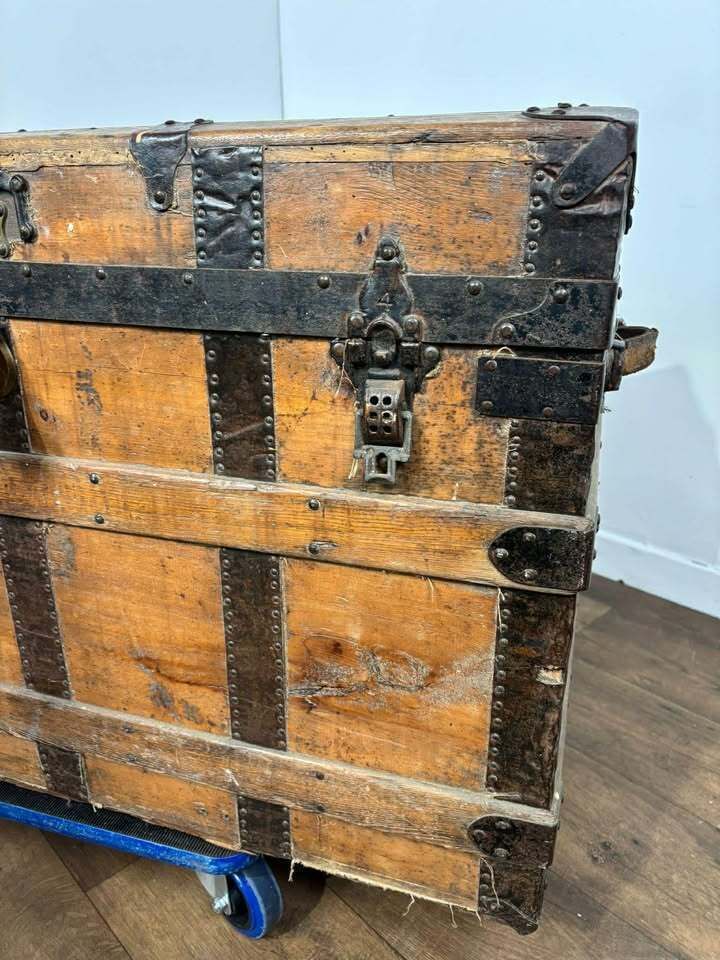 Victorian Domed Steamer Trunk, 1800s photo 549.0