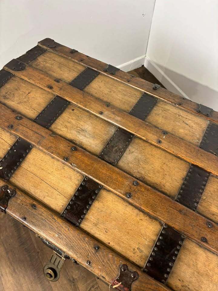 Victorian Domed Steamer Trunk, 1800s photo vinterior