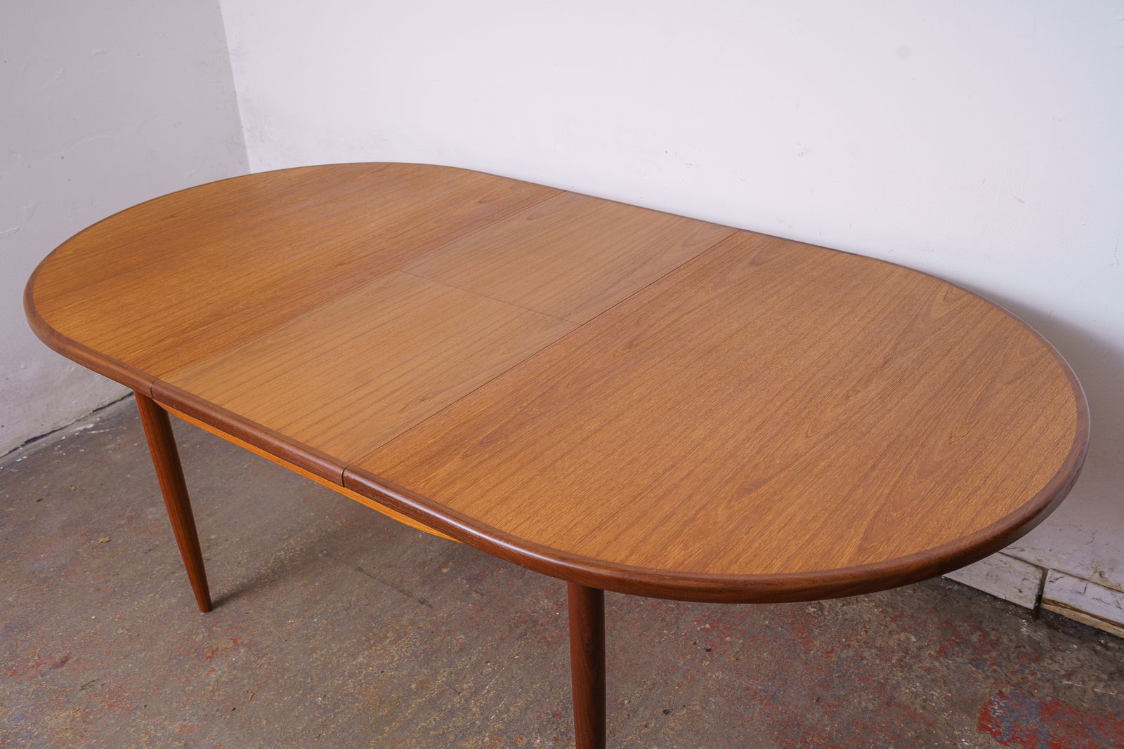 575.0 G Plan Mid Century Teak Extending Dining Table photo