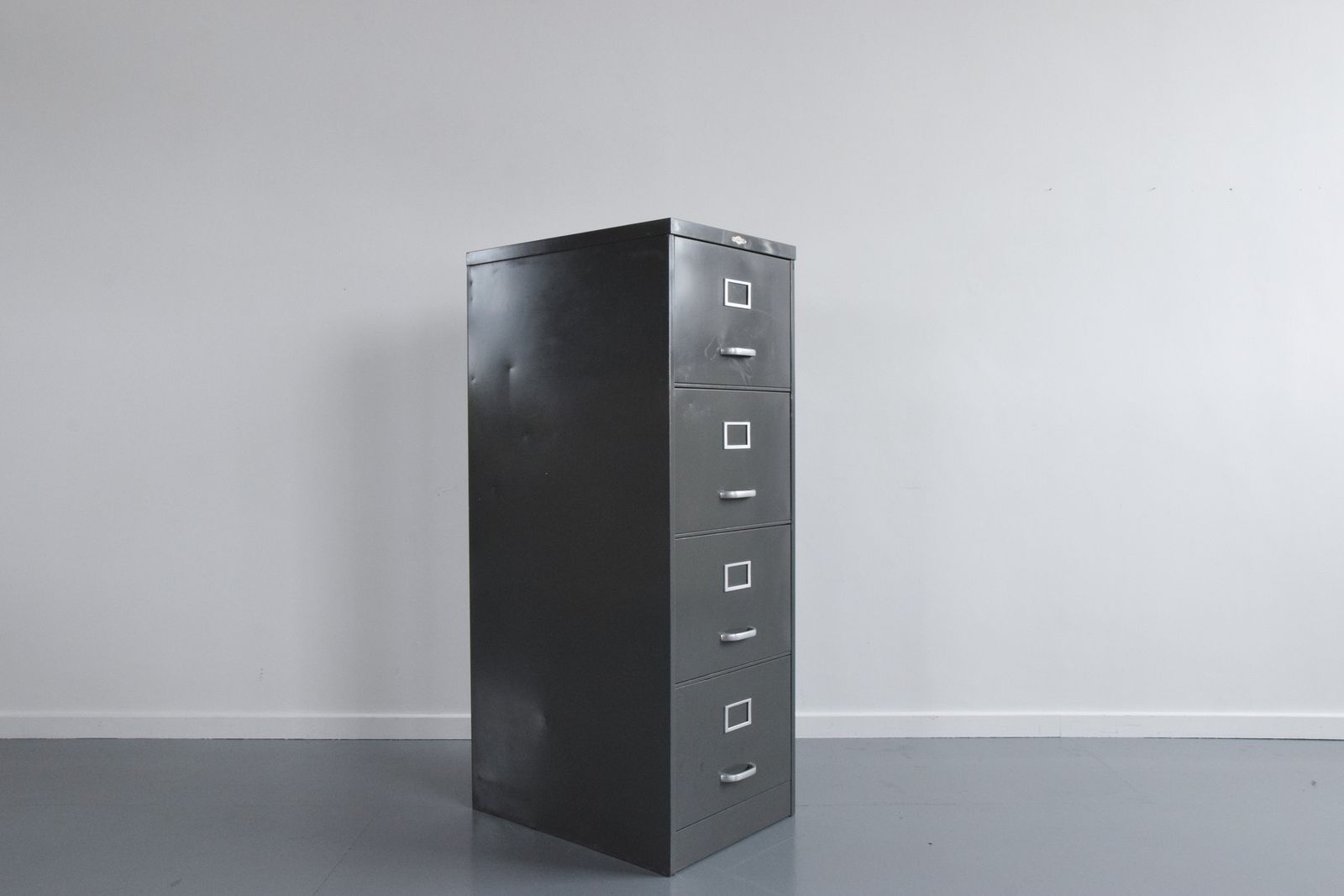 photo vinterior Vintage Grey Metal Filing Cabinet By Art Metal