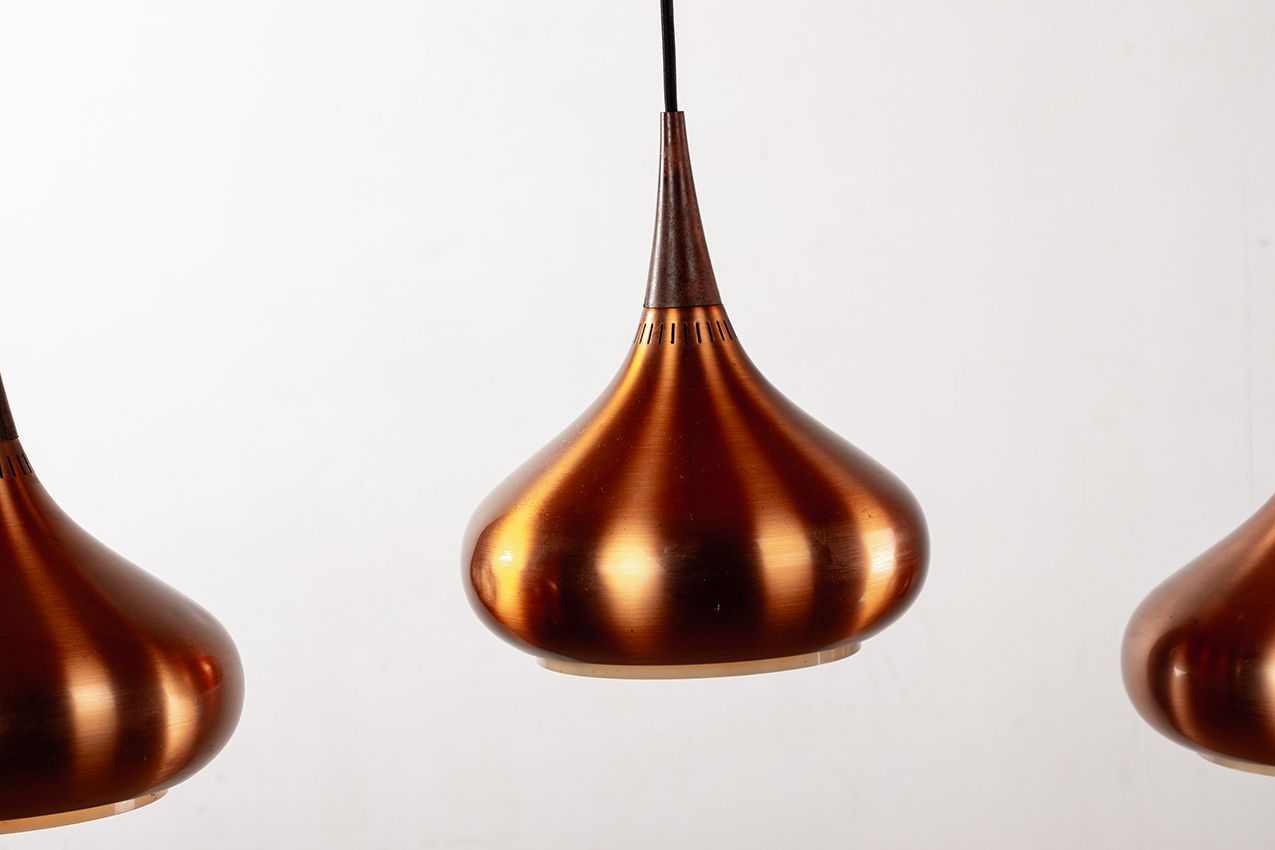 Grande suspension triple danoise en métal et palissandre, édition ancienne, modèle Orient, par Jo Hammerborg pour Fog & Mørup, 1965. photo 3800.0