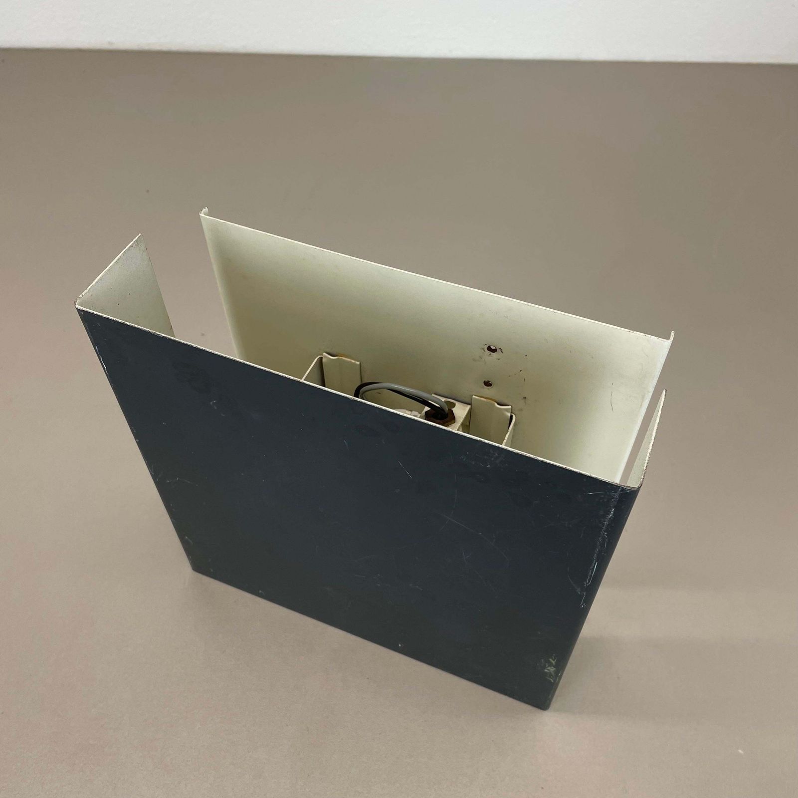 photo vintage Rare Cubic Charlotte Perriand Les Arcs Style Wall Light By Cosack, Germany 1960s