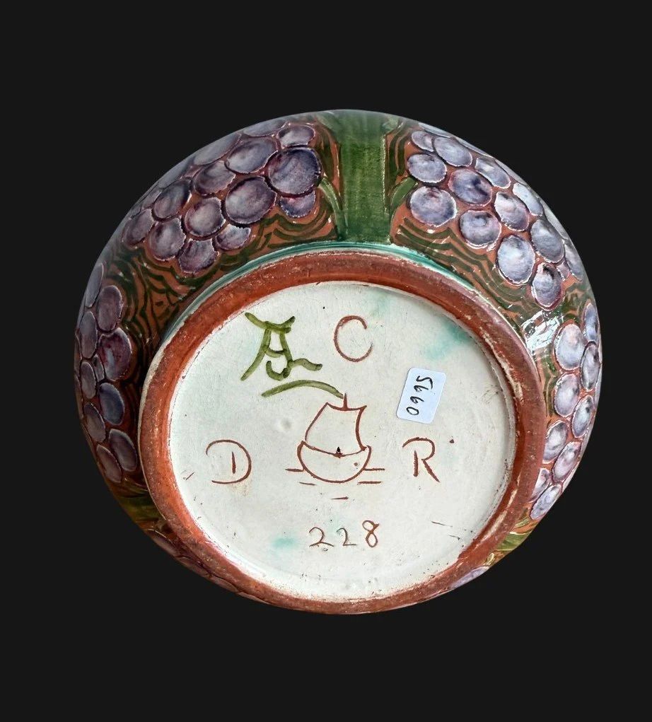 Della Robbia vaas met druivendecor photo Woonaccessoires