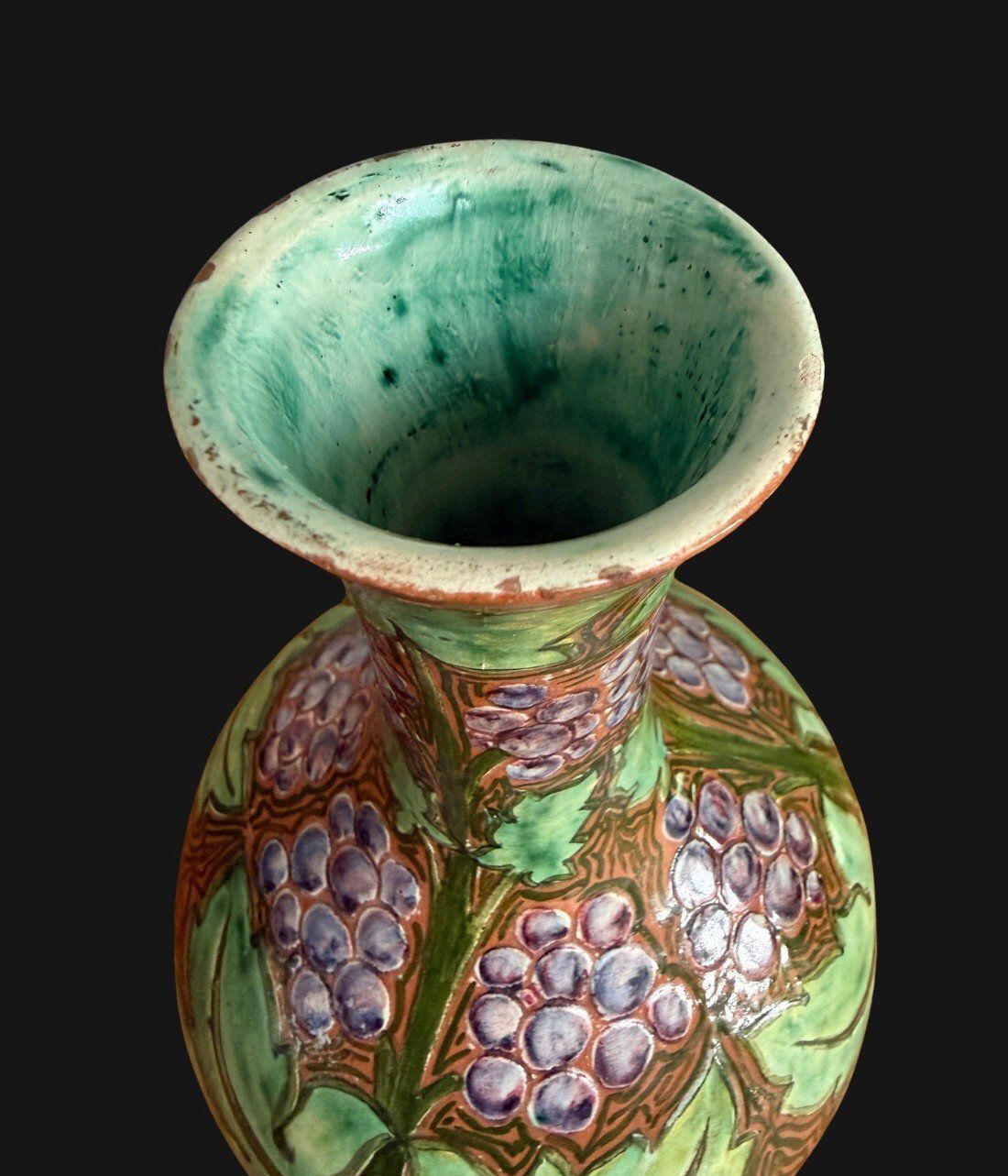 Della Robbia vaas met druivendecor photo 1438.0