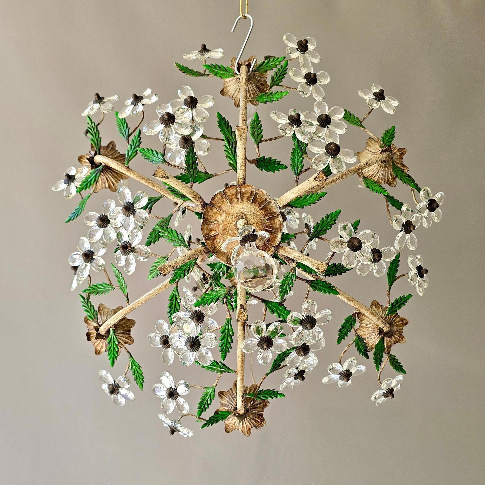 Italian Crystal Flower Chandelier With 58 Crystal Flowers, Six Lights, 1960s photo Lighting