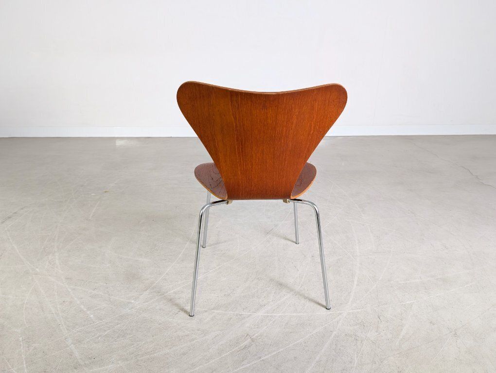 photo furniture Set Of 4 3107 Midcentury Chairs Fritz Hansen Arne Jacobsen Teak