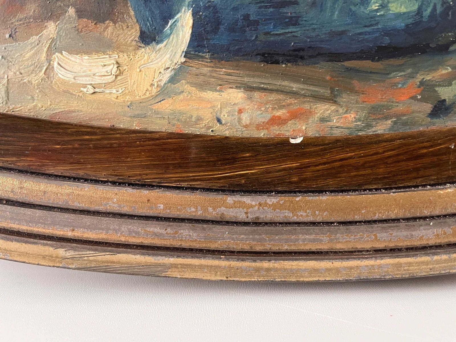 photo vinterior Original 1930s Art Deco Still Life In Oil On Panel "Roses And Poppies", Oval Wooden Frame, French Antique Still Life Painting