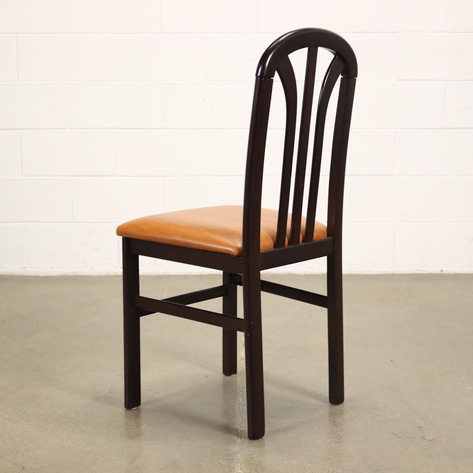 Set van 4 stoelen, gebeitst beukenhout, Italië, jaren 1970-1980 photo vintage