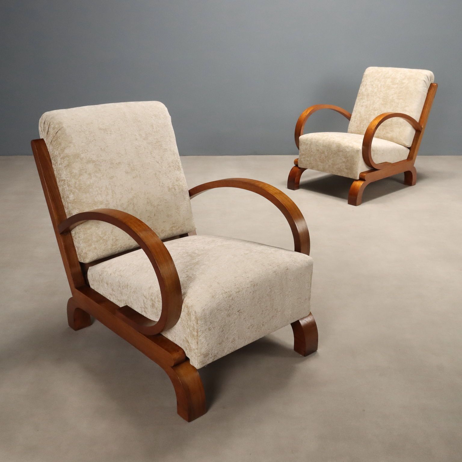 Vintage Déco Armchairs Curved Wood Velvet Design 1920s 1930