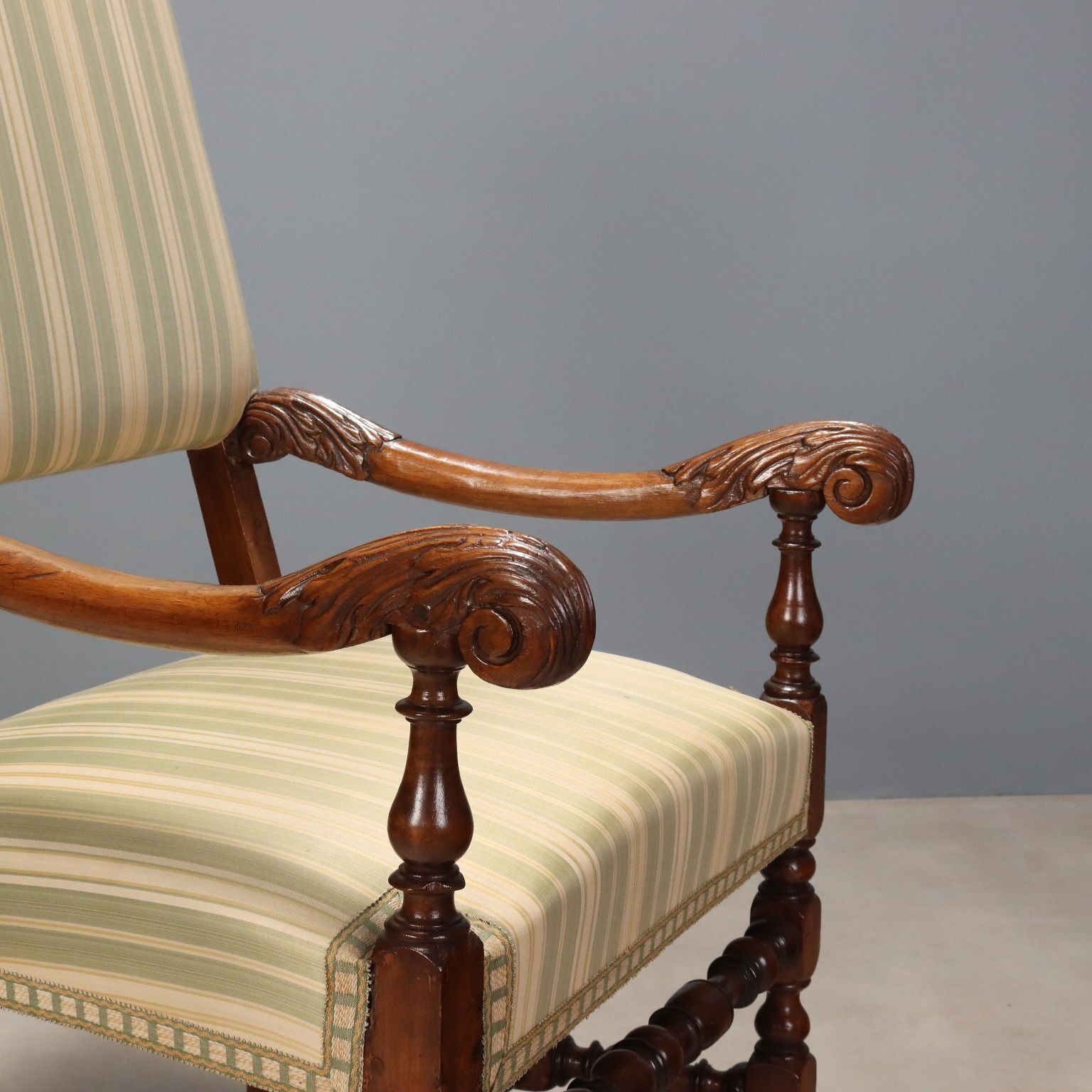 Baroque High Chair Walnut Carvings Italy XVII XVIII Century photo for sale