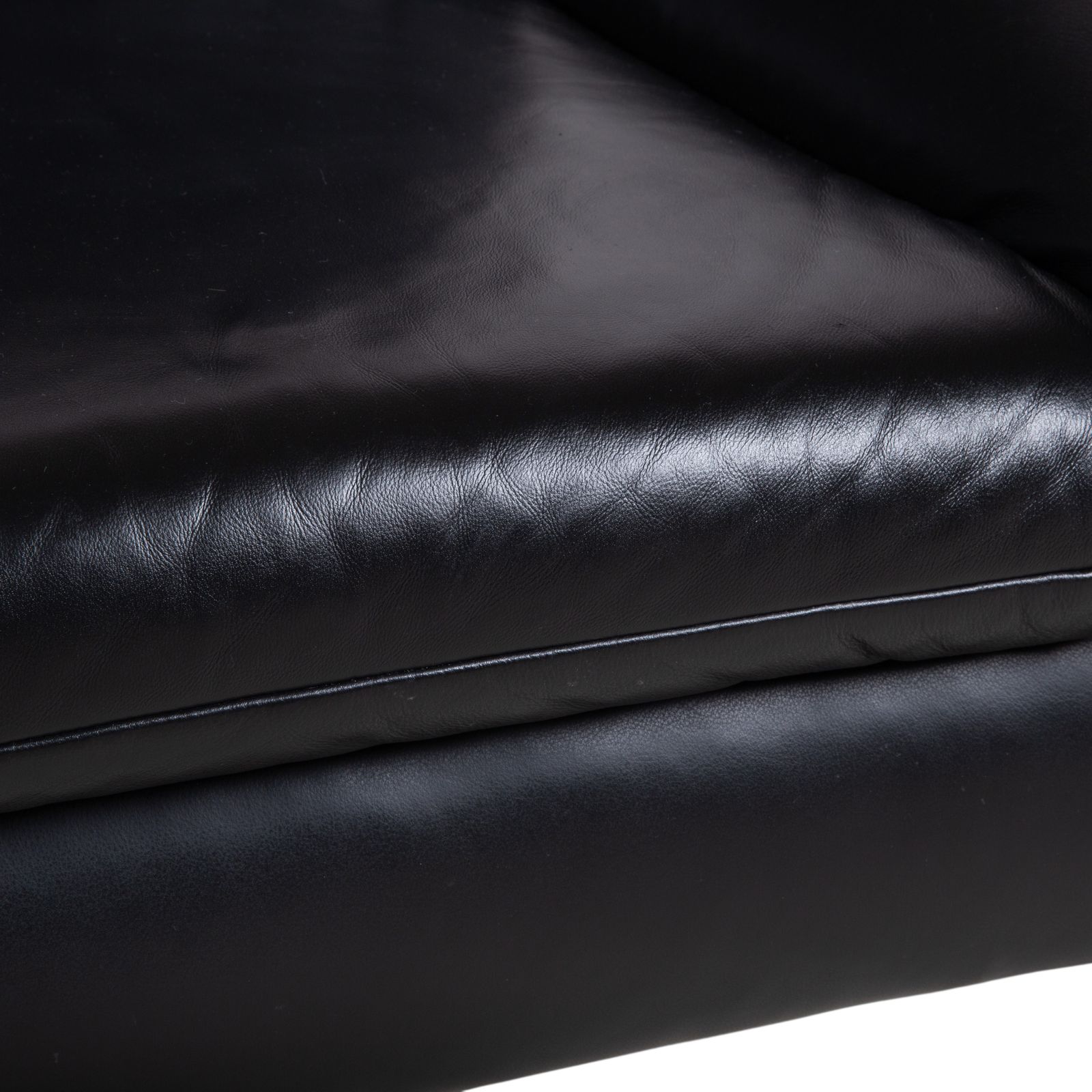 photo furniture Fauteuil Koinor Rossini en cuir noir, fonction manuelle
