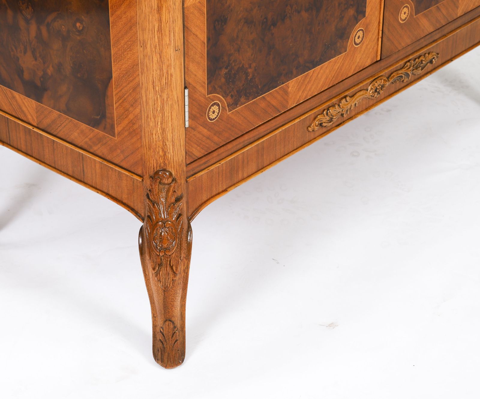 photo vinterior Art Deco Walnut Marquetry Cocktail Cabinet Dry Bar By Epstein C 1930
