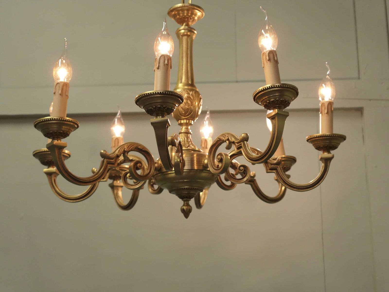 Large French Gilded Brass Chandelier This Is A Very Good Quality Piece, It Has 8 Arms. photo furniture