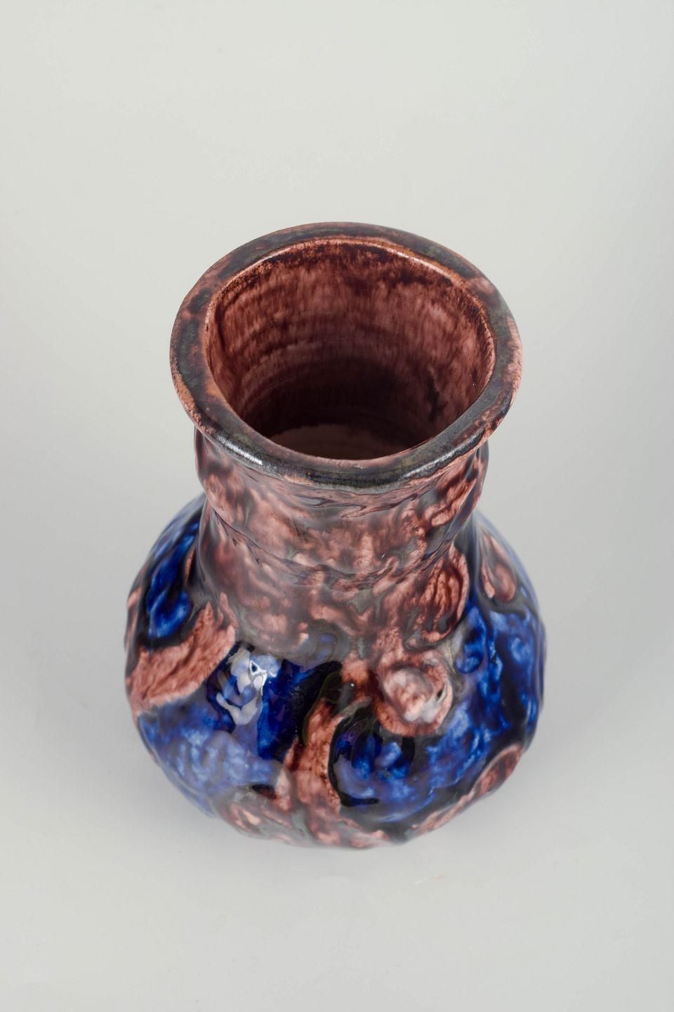Vase en céramique Roskilde Lervarefabrik, glaçure brune et bleue, années 1920/30. photo furniture