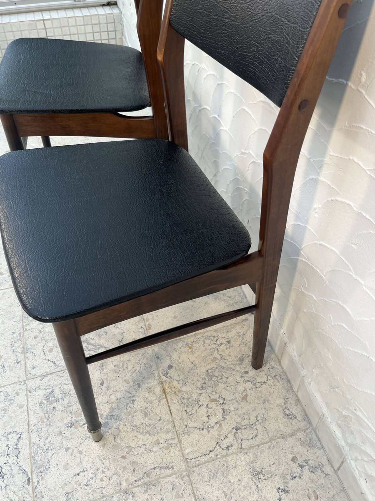 photo for sale Paar vintage Scandinavisch stijl stoelen, ca. jaren 1960.