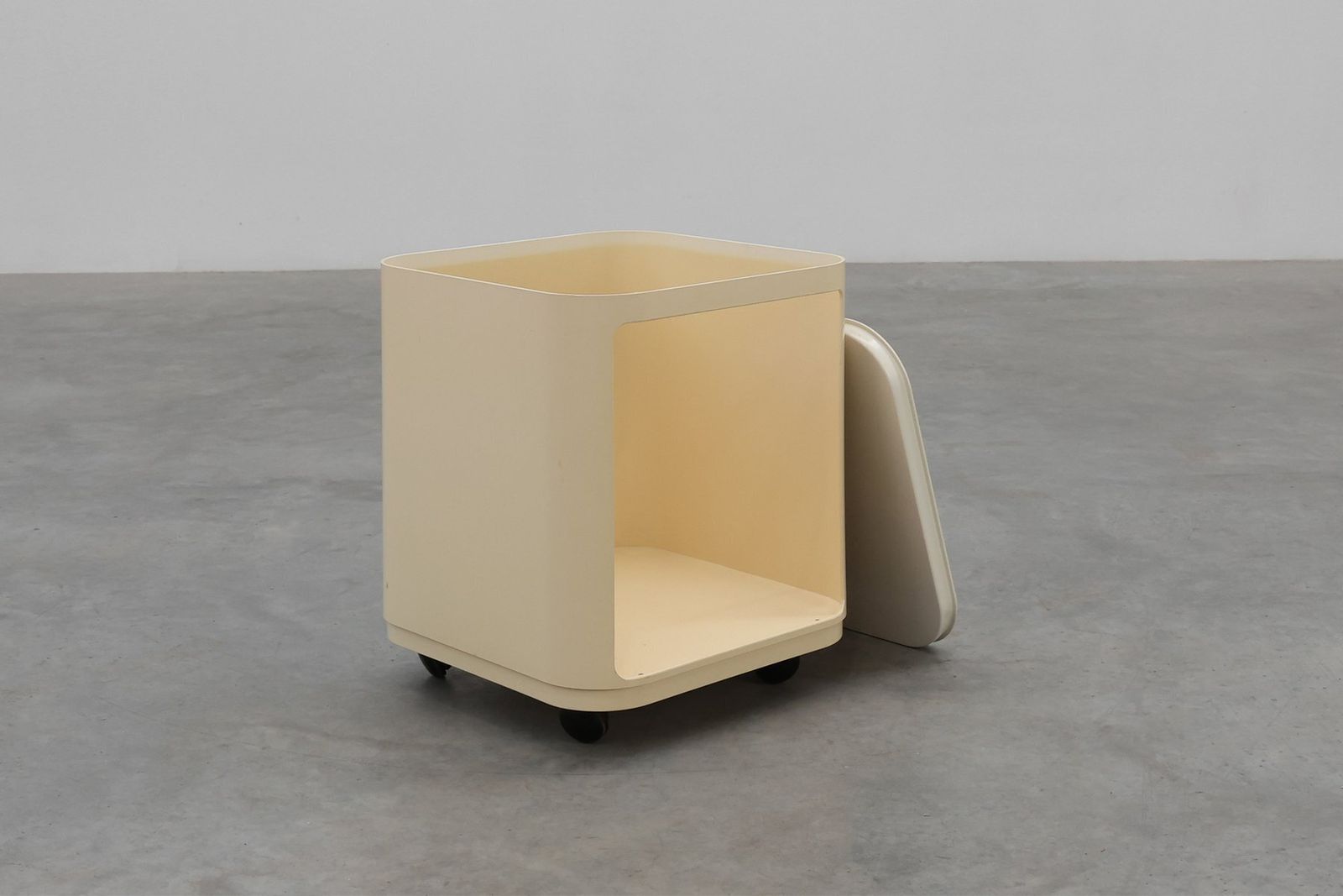 Model 4979 Componibili Unit By Anna Castelli Ferrieri For Kartell, Italy, 1970s photo vinterior