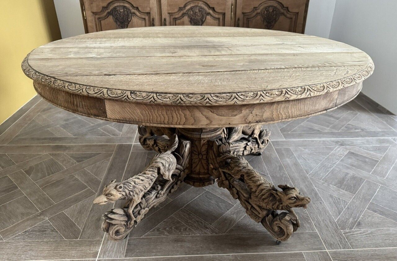 Important French Oak Hunting Centre Table