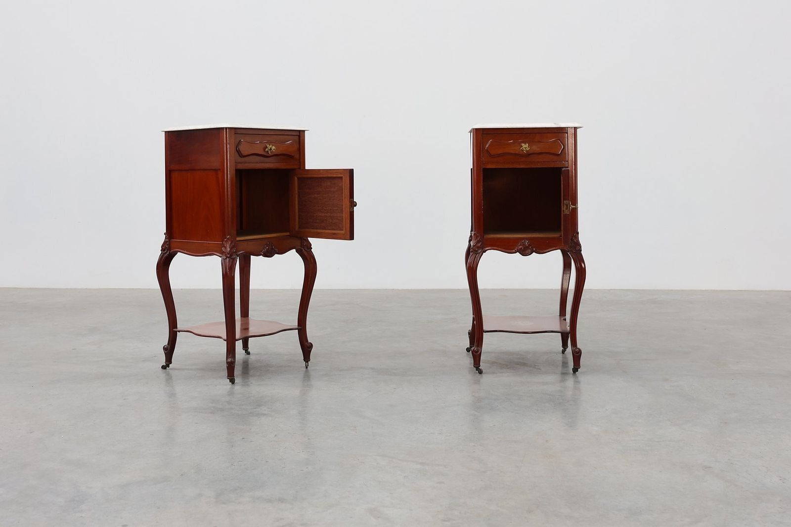 Walnut Louis XV Nightstands With Carrara Marble Tops, France, 1900, Set Of 2 photo Furniture