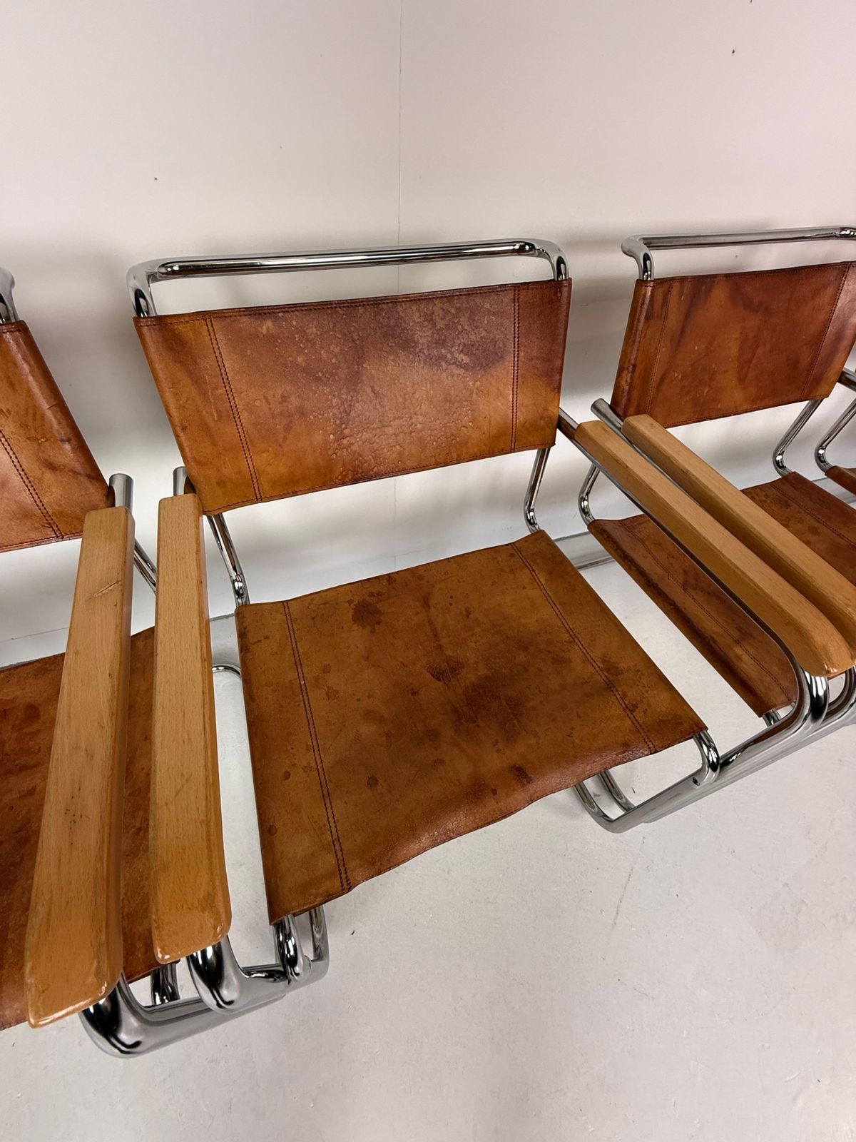 photo furniture Set Of 6 Original Thonet S34 Cantilever Chairs In Cognac Leather & Chrome, 1970s